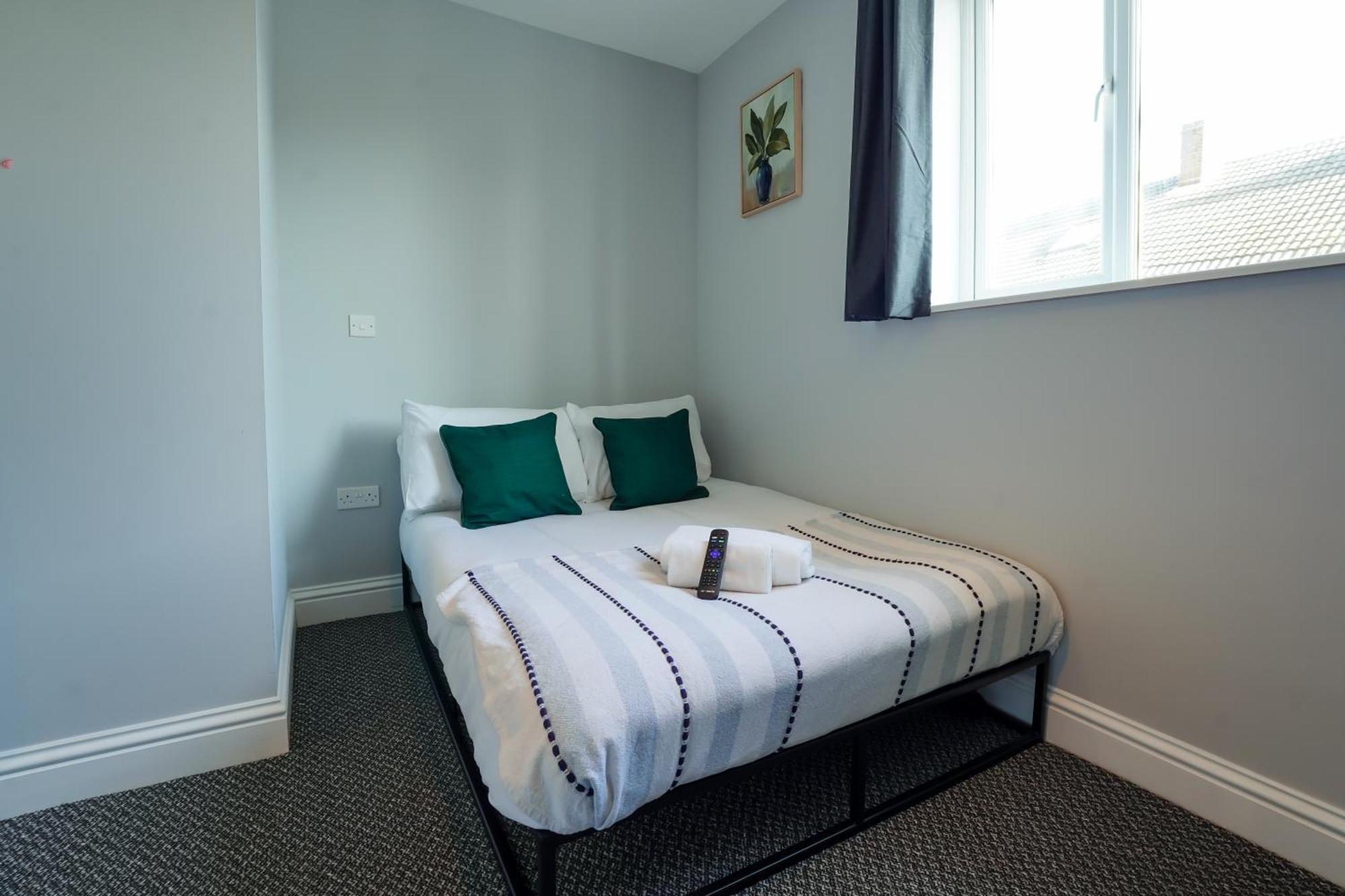 En-Suite Double Rooms, Smart Tv Comfy Style لينيلي المظهر الخارجي الصورة
