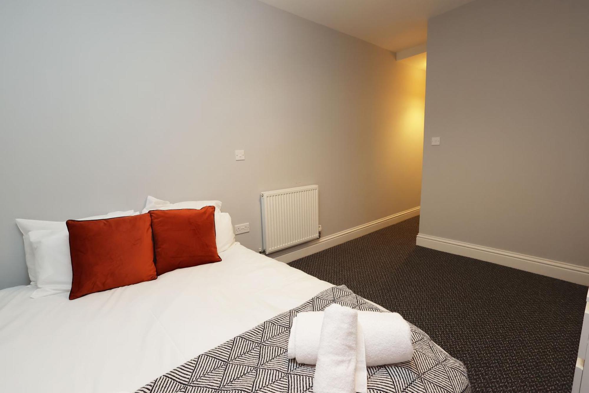 En-Suite Double Rooms, Smart Tv Comfy Style لينيلي المظهر الخارجي الصورة