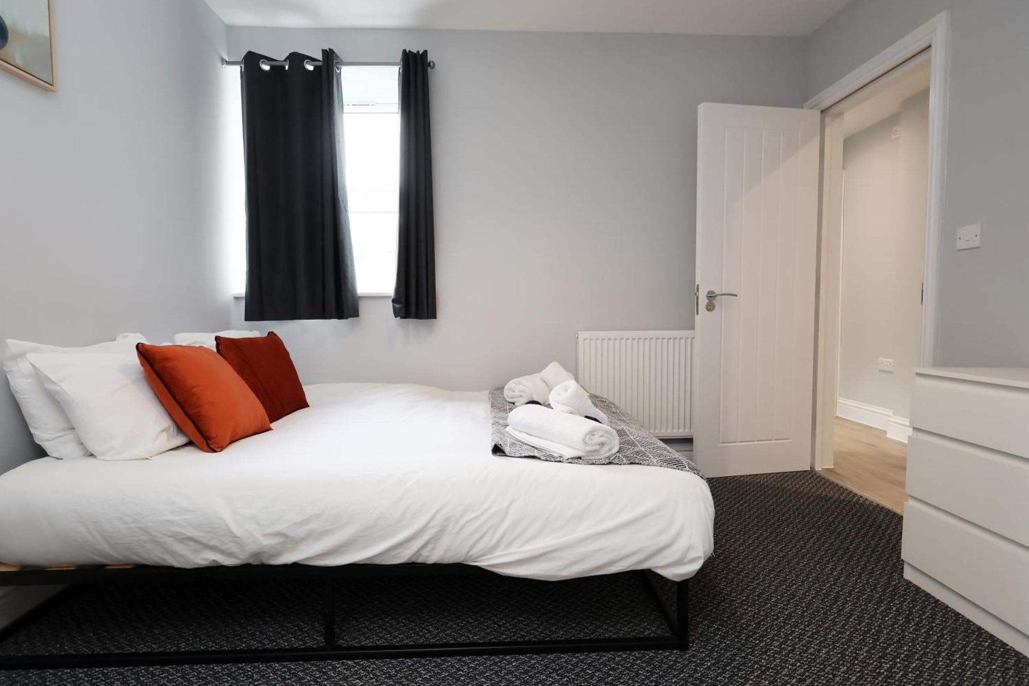En-Suite Double Rooms, Smart Tv Comfy Style لينيلي المظهر الخارجي الصورة