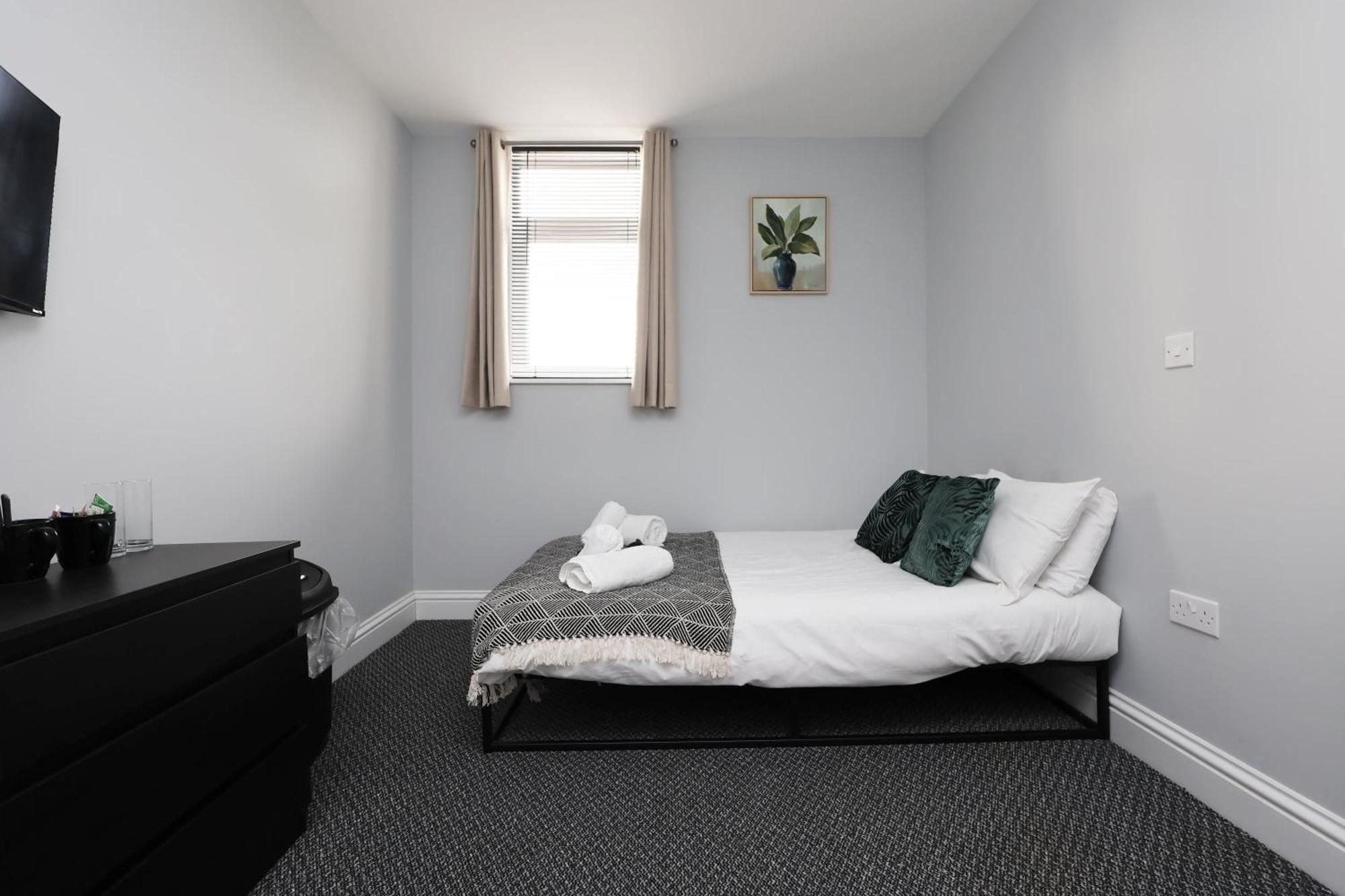 En-Suite Double Rooms, Smart Tv Comfy Style لينيلي المظهر الخارجي الصورة